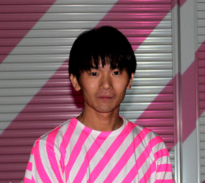 工場の祭典Ｔシャツでイベントを盛り上げる澁谷さん