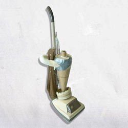 段ボールでできた最初の試作機