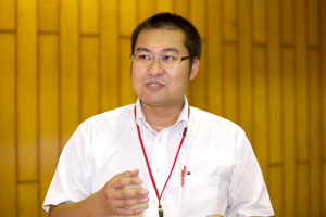 技術担任の山川先生