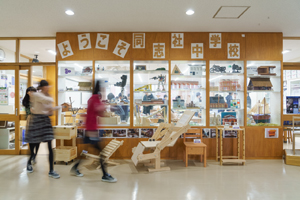 同志社中の展示棚