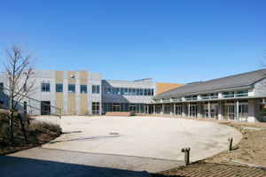 白方小のスクールプラザ