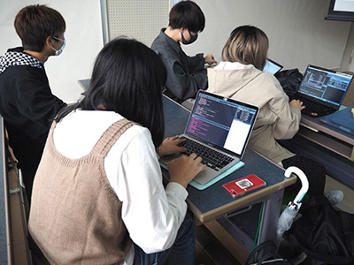 金沢工業大学　情報フロンティア学部心理科学科