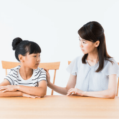 中学入学に向けて不安がいっぱいのわが子　「中１ギャップ」も心配……保護者ができるフォローは？