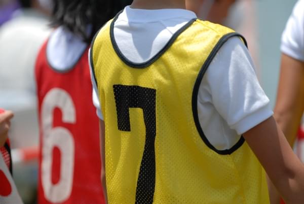 ポイントは両腕とおなか　ドッジボールのキャッチング上達方法とは？